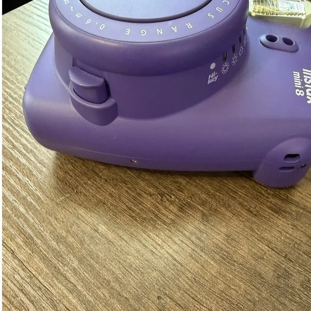 FujiFilm Instax Mini 8 Polaroid Camera Grape Purple Instant Film Handheld Retro